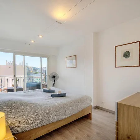 Appartement Mary - Terrasse - Moderne - Vca Cannes
